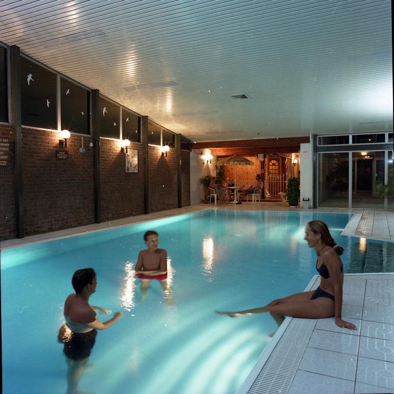 Marx Motel ファルケンブルフ エクステリア 写真