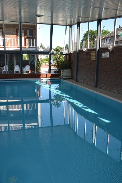 Marx Motel ファルケンブルフ エクステリア 写真